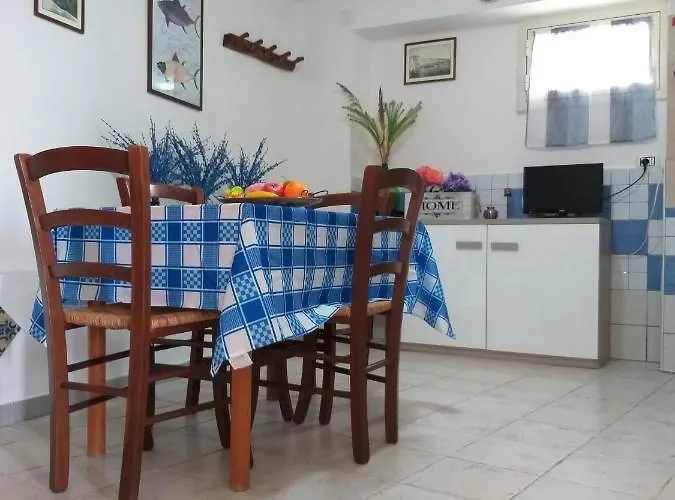 公寓 Panoramica Con Vista Mare 卡洛福泰